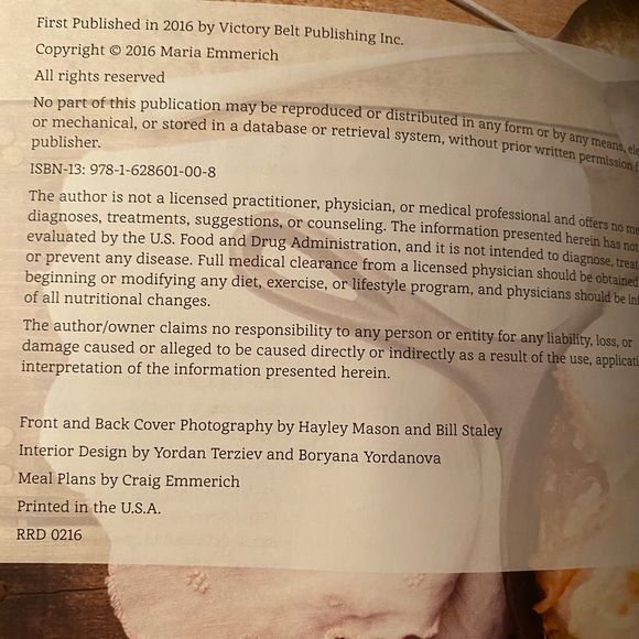 Quick & Easy Ketogenic Cooking: Meal Plans and Time Saving Paleo Recipes 387 pg - Picture 2 of 4